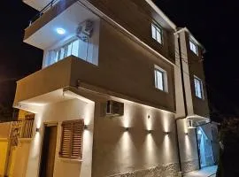 Guest House Deon