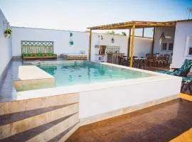 Chalet con Piscina Privada y Barbacoa para parejas y familiias