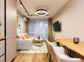 1BR Modern and Cozy Apartment with Free Street Parking