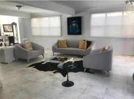 Casa Sofia, vila v destinaci Guaynabo