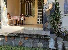 Bodhee Villa, kh&aacute;ch sạn th&acirc;n thiện với th&uacute; nu&ocirc;i ở Grand Bay