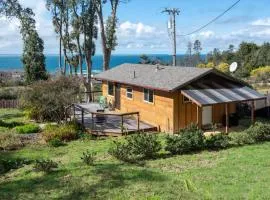 Quaint Cottage for 2 With Ocean Views