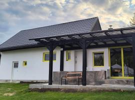 Ubytovanie nad školou, villa in Čierny Balog