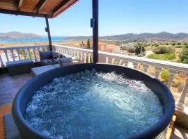 Villa Golden Sun with swimming pool and jacuzzi