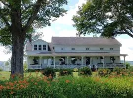 Hoppy Hill Farm House