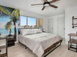 Breathtaking King Suite #9 Steps to Daytona Beach