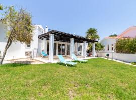 Bungalow Yanna, hotel em Peyia