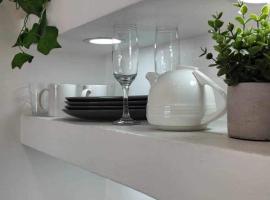 Las Terrazas Suites Studio-type apartment, hotel i San Salvador