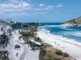 Amplo apt 2 Qdras da Praia do Pontal