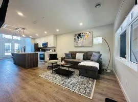 Skyridge Resort -New Townhouse Near Banff Entrance