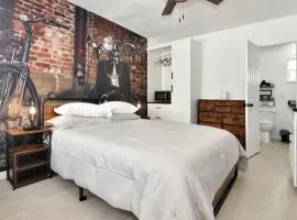 Blue Mist Motel - Room #8