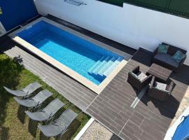 Casa do Rei Aroeira, khách sạn ở Charneca