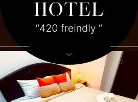 DANK Hotel 420 friendly