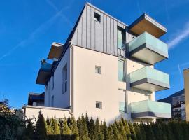 Panorama Loft, hotel with hot tubs in Wörgl