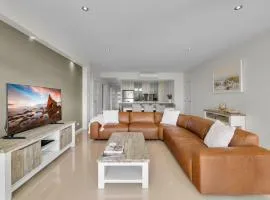 Our Beach House at Husky - Relax in Style