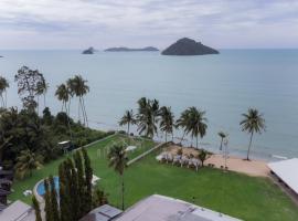 Langkah Syabas Beach Resort, beach hotel in Kinarut