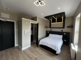Canterbury Suites - Central croydon near station