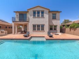 King bed Pool Fire Pit Office, hôtel à Liberty