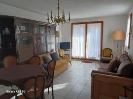 Grand 3 Pièces pour 6 pers. avec Balcon près du Funiculaire à Bourg-Saint-Maurice - FR-1-411-934