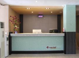 Neotel Hotel City Centre, hotel v destinaci Tanjungredep