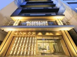 S-PERIA INN OSAKA HOMMACHI