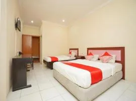 OYO 2003 Female Guest House
