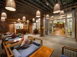 TRIPLE Riverside Villa Hotel HoiAn