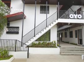 OYO 736 Jade Apartelle, hotel din Cabuyao