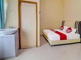 OYO 90945 Arizon Kost