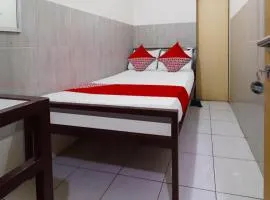 OYO 92157 Benteng Kost