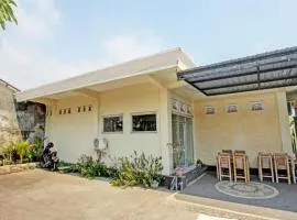 Capital O 93124 Lombok Northis Homestay