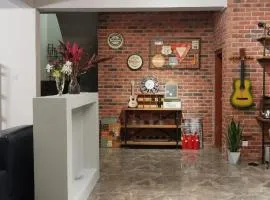 Friend & Sunshine Villa