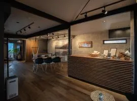 Modern Container House - 2 Min Walk to Matsubara Beach - Sleeps 7