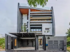 V160 Beautiful Sea View Full Smart House 3BR