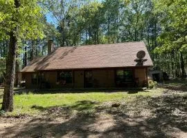 Priv Hidden retreat ATV trails spa fishing outdoor activities