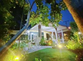 Sun and Moon House, khách sạn ở Khu Pattaya Central