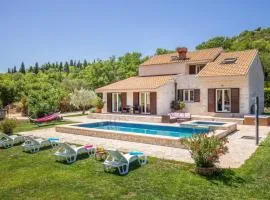 Villa Olive by Villas Guide
