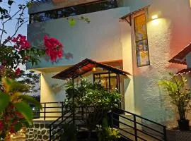 Sunils villa with private pool, Machan and play area in Karjat