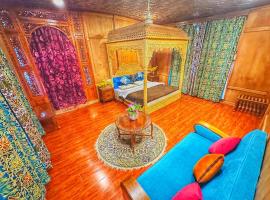 Hayat Group of houseboats, Boot in Srinagar