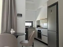 ΘΕΑ 5 Comfortable 1BR and 2BR Apartments