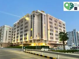 Golden Tulip Muscat