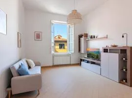 -Cavour 8- 3 rooms with views - near the Tower