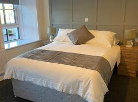The Square Bed & Breakfast, hotel v destinaci Charlestown