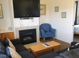 Pacific Plaza #306 - Ocean View Condo - 1BdrmD-2Q