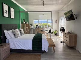 Jacana Lodge Zeekoevlei, huisdiervriendelijk hotel in Lotus River