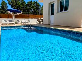 Villa Alkioni 31, hotel v destinaci Paralimni