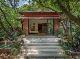 SaffronStays Ektara
