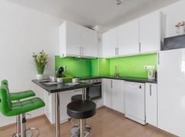 Maria's Family Home with free Parking