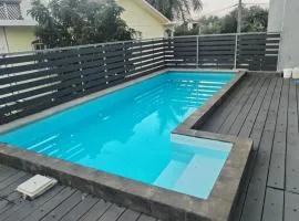Beautiful Apartment in Albion in gated community with shared pool