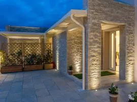 CHIC house